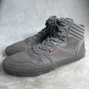 LEVIS men’s Wiltshire Mono Casual High Top Sneakers size 9.5.  #51742587K